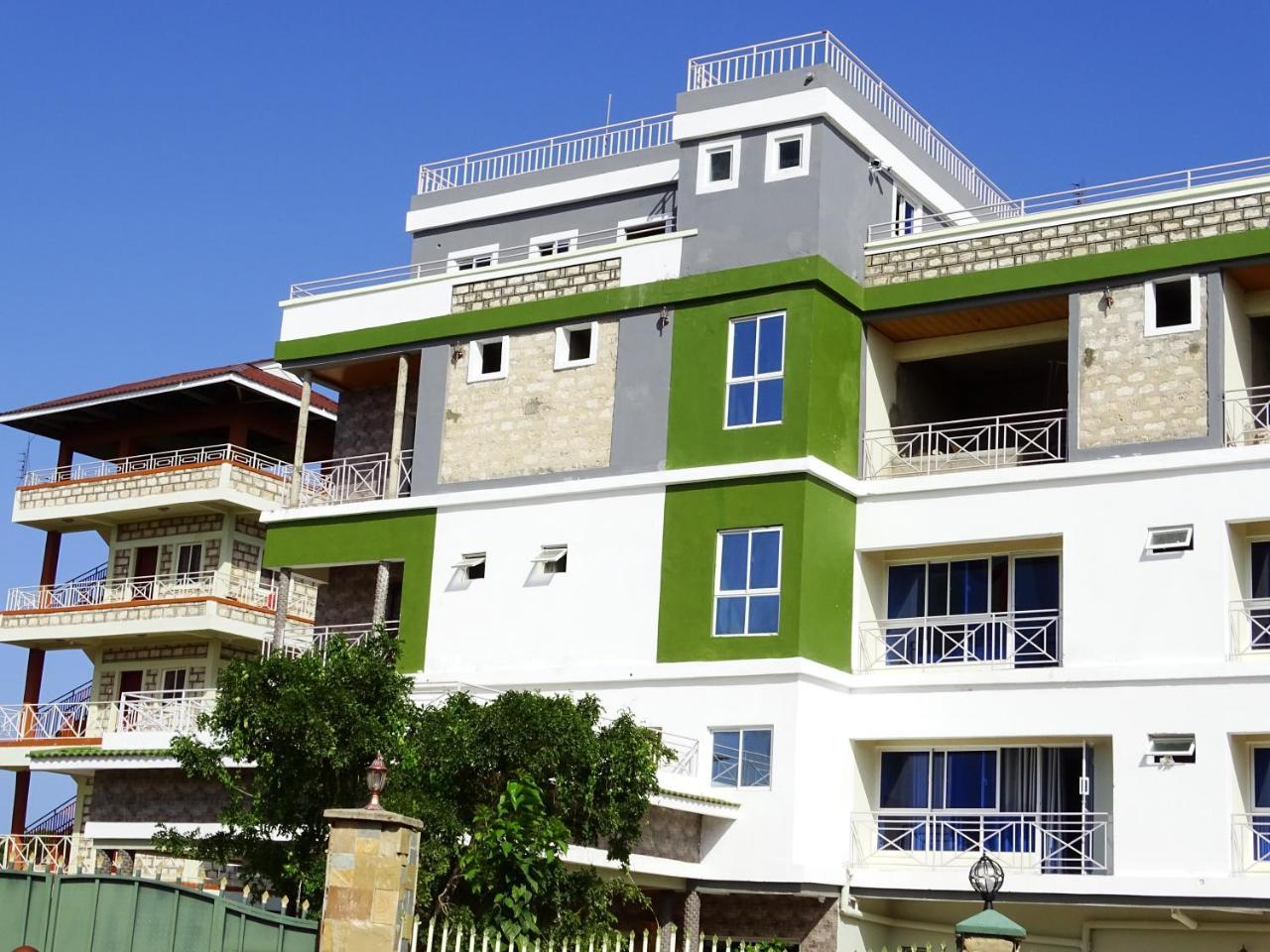 Diplomat Diani Beach Resort Exteriör bild