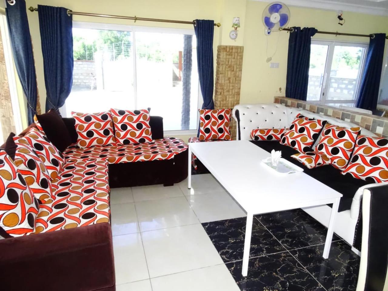 Diplomat Diani Beach Resort Exteriör bild