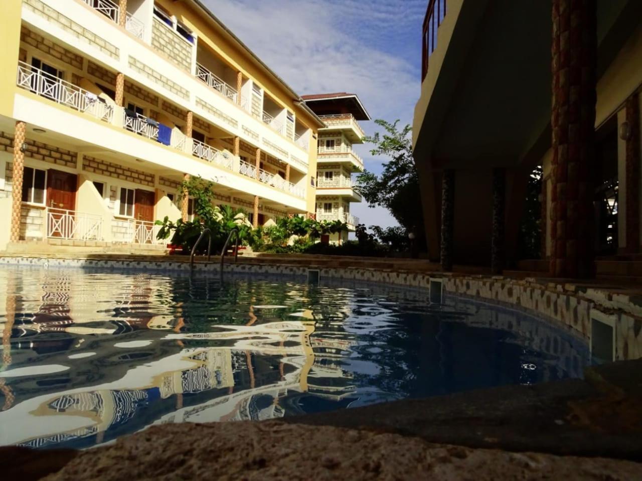 Diplomat Diani Beach Resort Exteriör bild