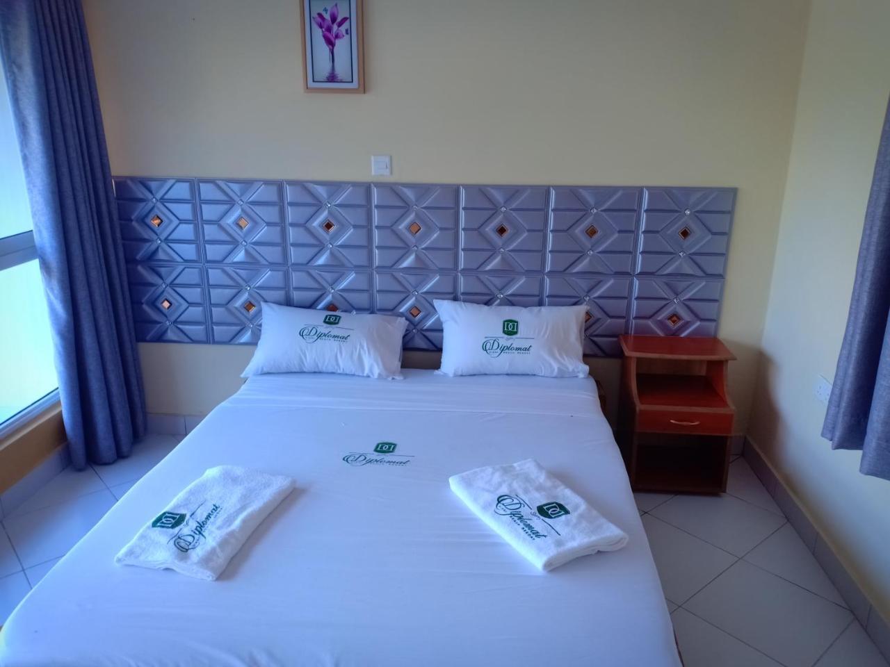 Diplomat Diani Beach Resort Exteriör bild