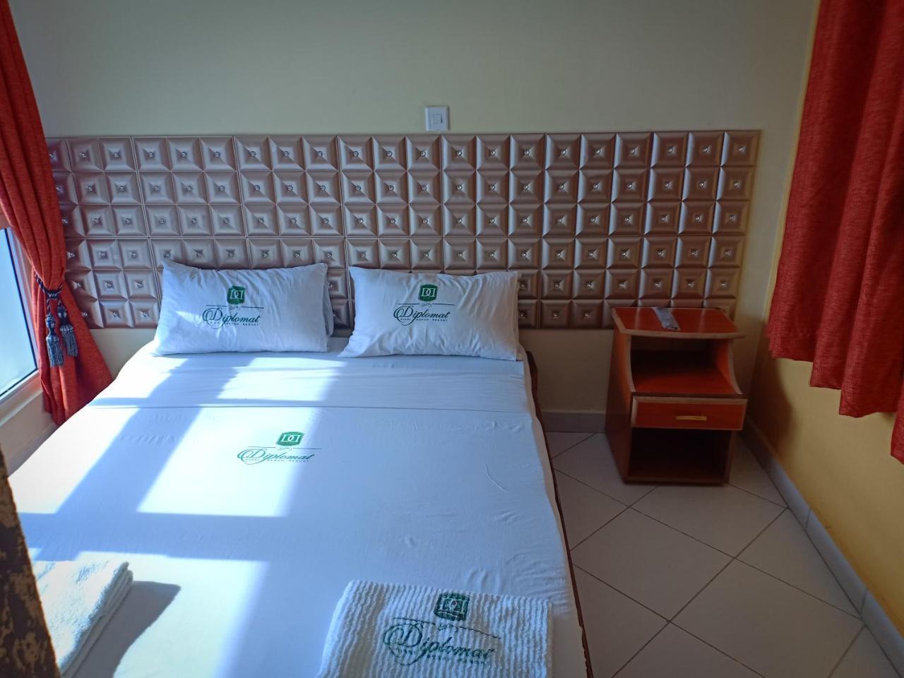 Diplomat Diani Beach Resort Exteriör bild