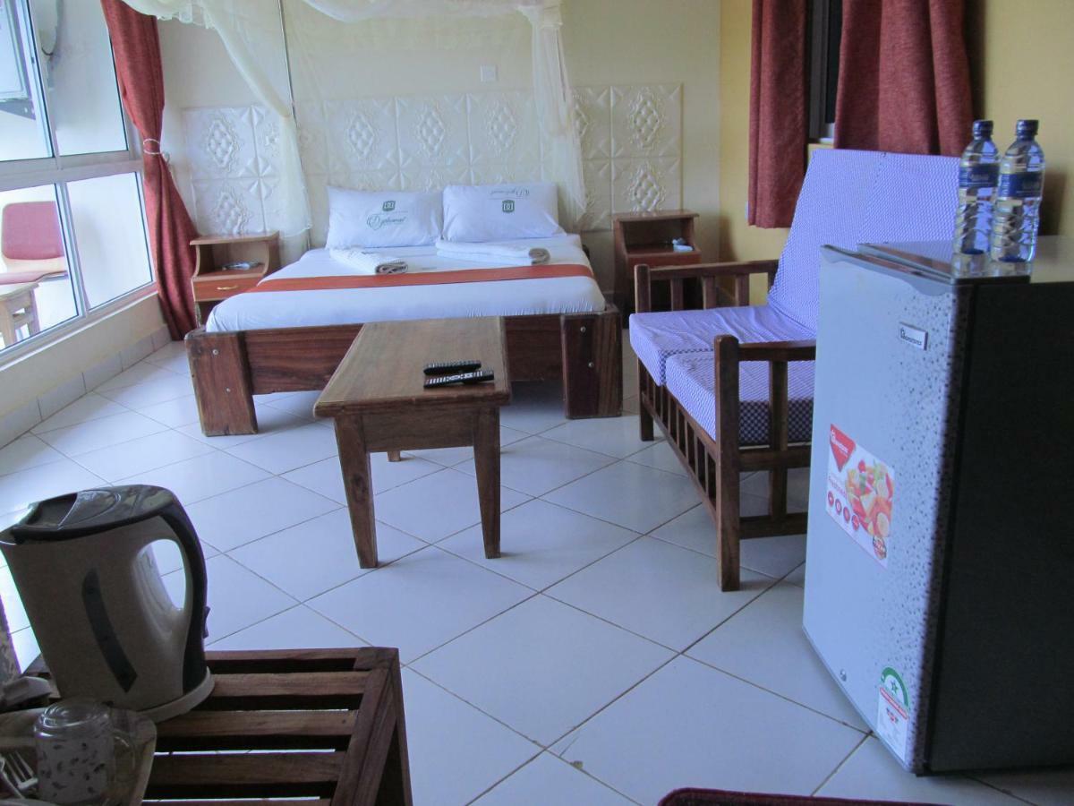 Diplomat Diani Beach Resort Exteriör bild